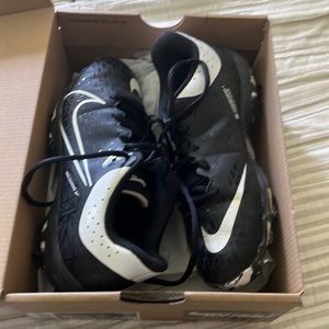 Nike softball cleats